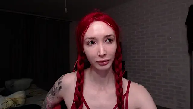 Roxy Silver online show from 19, 7, 2026