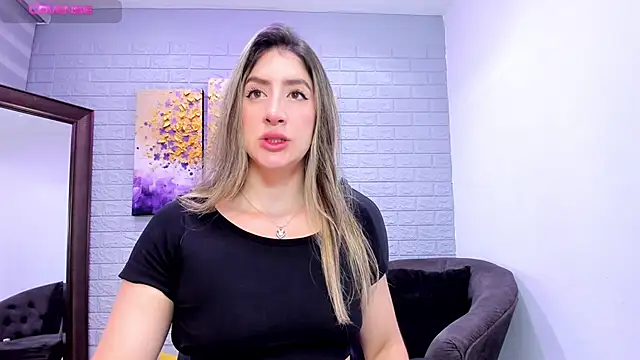  AlejaCruz  online show from 19, 4, 2026