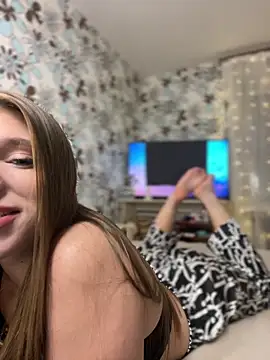 Snapshot of adel_secret chatting on 4, 3, 2025 adel secret online show from 4, 3, 2025