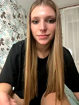 Snapshot of adel_secret chatting on 8, 9, 2025 adel secret online show from 8, 9, 2025