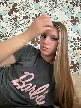 Snapshot of adel_secret chatting on 11, 9, 2025 adel secret online show from 11, 9, 2025