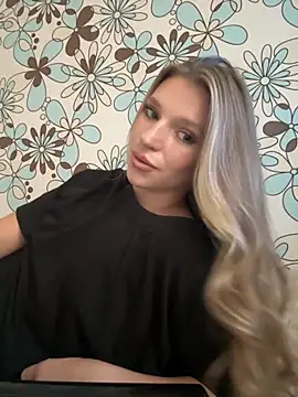 Snapshot of adel_secret chatting on 17, 9, 2025 adel secret online show from 17, 9, 2025