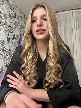 Snapshot of adel_secret chatting on 25, 11, 2025 adel secret online show from 25, 11, 2025