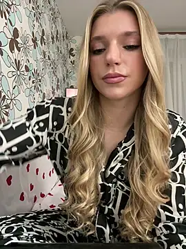 Snapshot of adel_secret chatting on 28, 5, 2026 adel secret online show from 28, 5, 2026