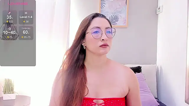  LaraMom  online show from 23, 4, 2026