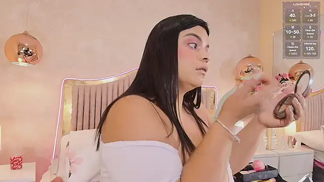 Kismett aziz online show from 4, 10, 2025