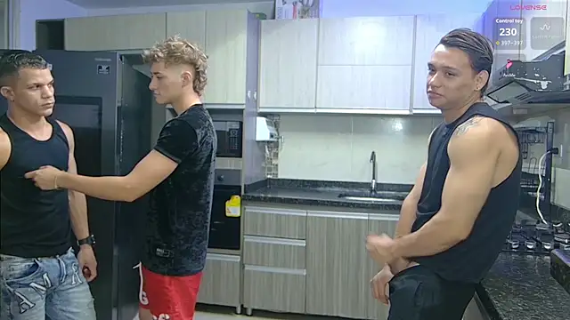 Snapshot of Boysgang_sex chatting on 7, 11, 2025 Boysgang sex online show from 7, 11, 2025