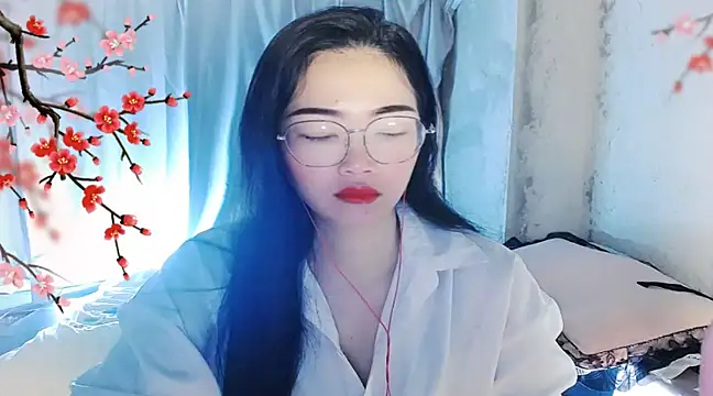 Snapshot of Floor_oo chatting on 8, 12, 2024 Floor oo online show from 8, 12, 2024