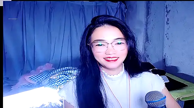 Snapshot of Floor_oo chatting on 10, 1, 2025 Floor oo online show from 10, 1, 2025