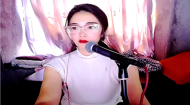 Snapshot of Floor_oo chatting on 28, 2, 2025 Floor oo online show from 28, 2, 2025