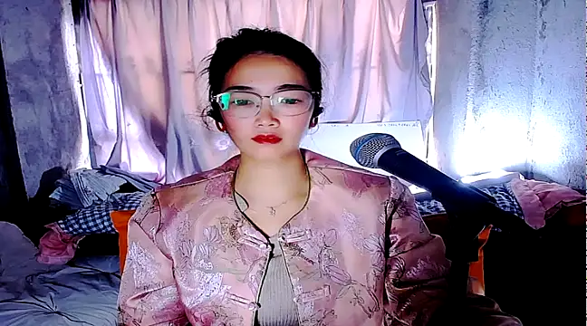 Snapshot of Floor_oo chatting on 11, 3, 2025 Floor oo online show from 11, 3, 2025