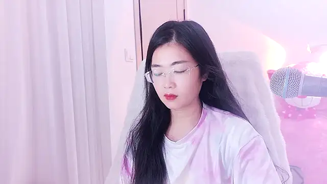 Snapshot of Floor_oo chatting on 14, 9, 2025 Floor oo online show from 14, 9, 2025