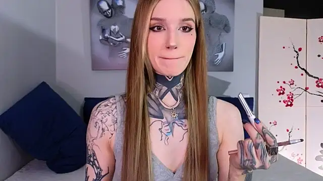 SophieInkk online show from 1, 10, 2025