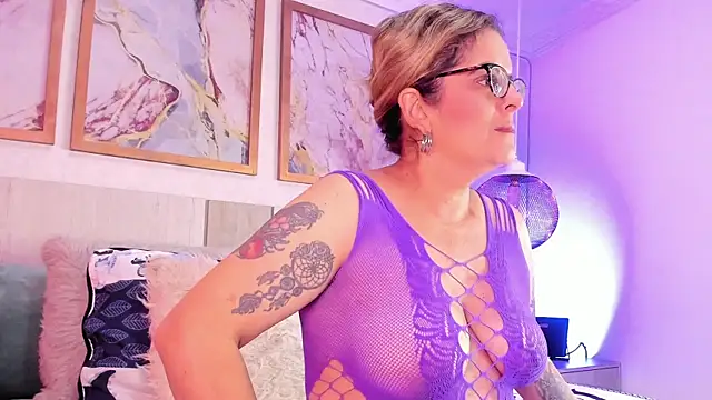 ValeryHart1 online show from 19, 3, 2025