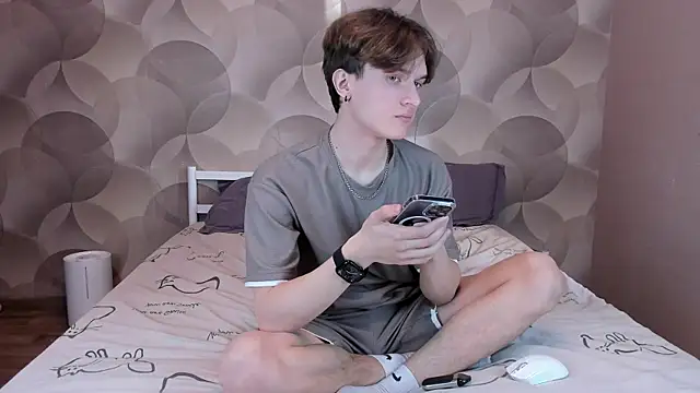 Ian Flor online show from 9, 4, 2026