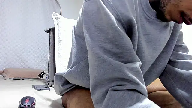 Aronxxs online show from 27, 2, 2025