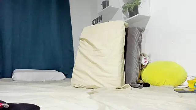 Aronxxs online show from 9, 9, 2025