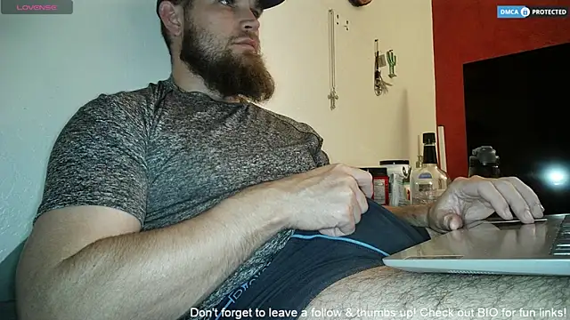 dikdowndaddy online show from 5, 4, 2026