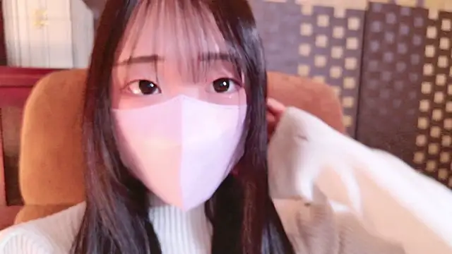 Snapshot of chan_yuma_tan chatting on 5, 1, 2025 chan yuma tan online show from 5, 1, 2025