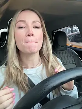 Snapshot of LavenderHot chatting on 3, 2, 2025 LavenderHot online show from 3, 2, 2025