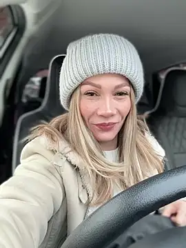 Snapshot of LavenderHot chatting on 6, 3, 2025 LavenderHot online show from 6, 3, 2025