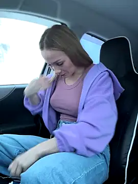 Snapshot of LavenderHot chatting on 21, 11, 2025 LavenderHot online show from 21, 11, 2025