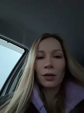 Snapshot of LavenderHot chatting on 26, 11, 2025 LavenderHot online show from 26, 11, 2025