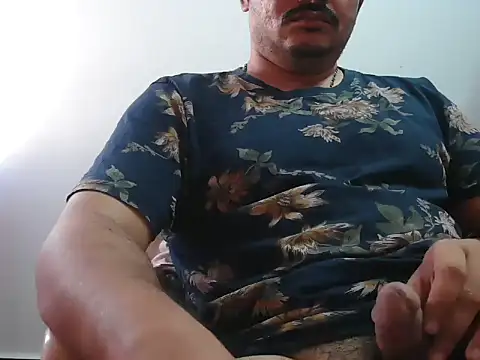 naughtymike0007 online show from 21, 4, 2026