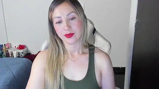 Andreina Suann online show from 11, 2, 2025