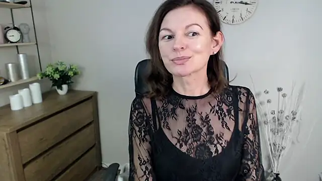 VivianWILD online show from 3, 1, 2025