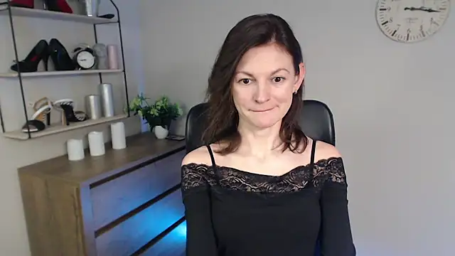 VivianWILD online show from 6, 2, 2025