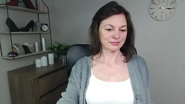 VivianWILD online show from 3, 3, 2025