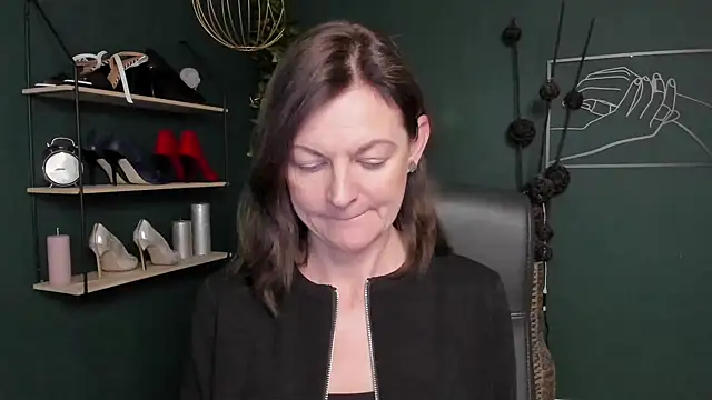 VivianWILD online show from 30, 9, 2025