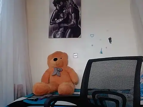 Snapshot of TeenieReeny chatting on 15, 1, 2025 TeenieReeny online show from 15, 1, 2025