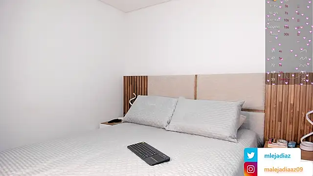 Snapshot of MalejaDiaz_ chatting on 5, 11, 2025 MalejaDiaz online show from 5, 11, 2025