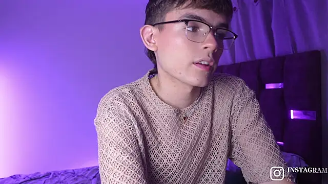 Snapshot of Angelo_018 chatting on 11, 9, 2025 Angelo 018 online show from 11, 9, 2025