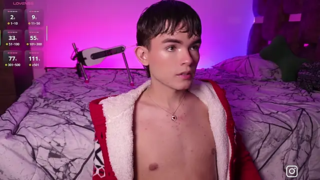 Snapshot of Angelo_018 chatting on 14, 10, 2025 Angelo 018 online show from 14, 10, 2025