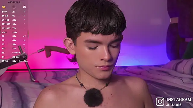 Snapshot of Angelo_018 chatting on 31, 10, 2025 Angelo 018 online show from 31, 10, 2025