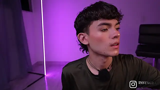 Snapshot of Angelo_018 chatting on 7, 3, 2026 Angelo 018 online show from 7, 3, 2026