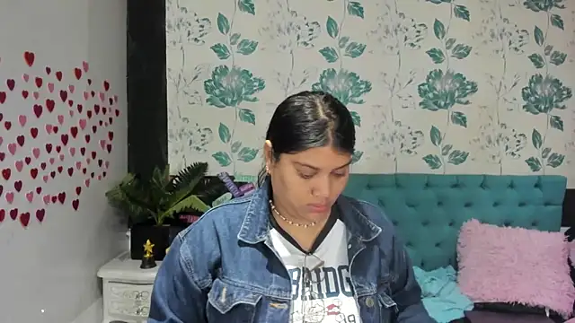 LindaBreeS online show from 27, 2, 2025