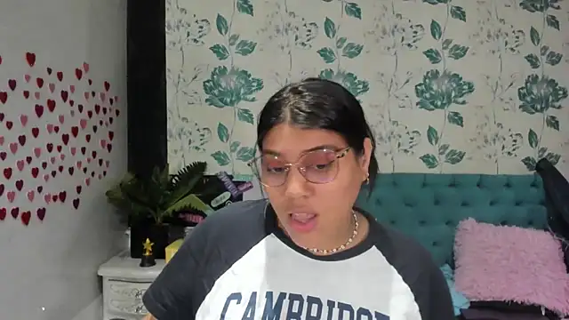 LindaBreeS online show from 27, 2, 2025