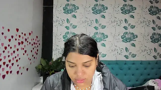 LindaBreeS online show from 9, 3, 2025