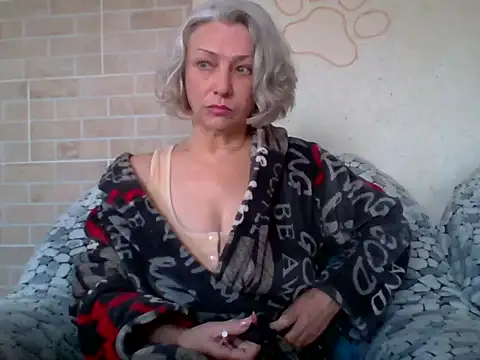 Lorie Carrie online show from 22, 4, 2026