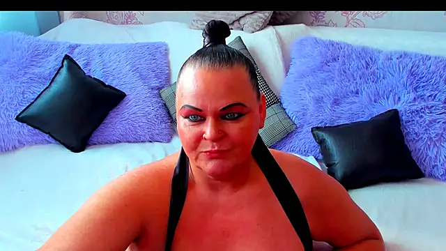 MilanaBiegert online show from 9, 10, 2025