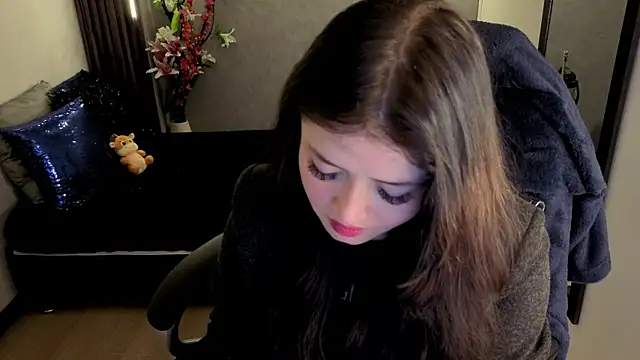 Snapshot of almma_shy chatting on 22, 9, 2025 almma shy online show from 22, 9, 2025