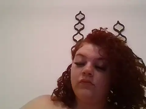 lolabun247 online show from 4, 12, 2024