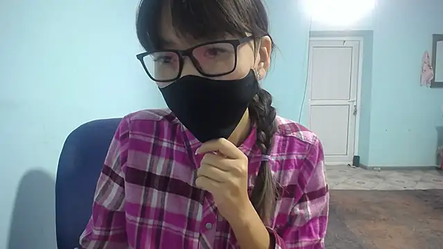 elllaaxx online show from 10, 10, 2025