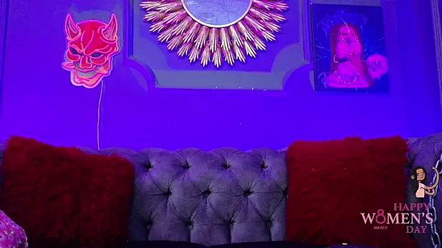 Julieta Russell online show from 8, 3, 2025