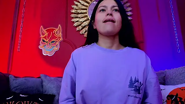 Julieta Russell online show from 13, 10, 2025