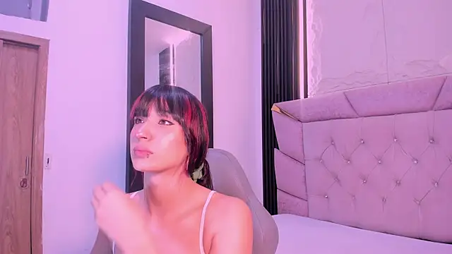 laurem-paulette online show from 27, 9, 2025